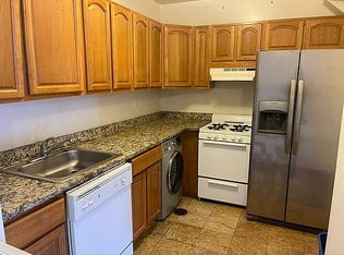 84-27 Lander St #4R, Jamaica, NY 11435