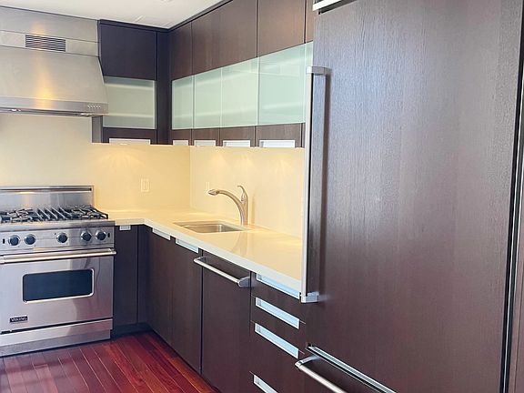 4th image of 50 W 15th St APT 8A