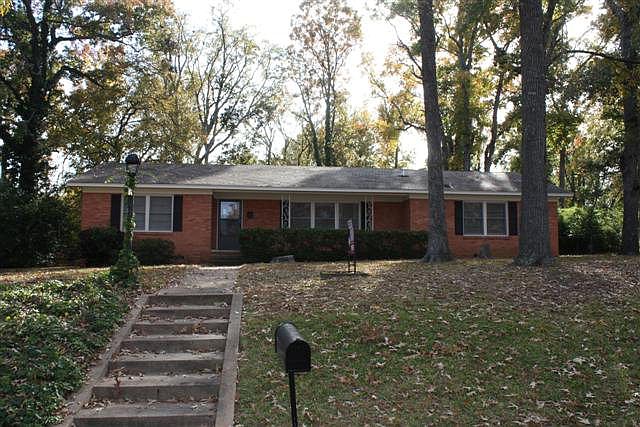 1st image of 137 Brierwood Dr