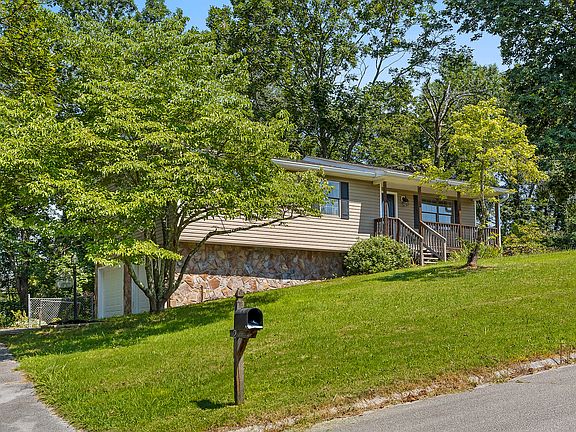 4th image of 7522 Hydrus Dr
