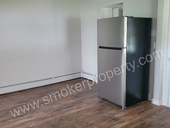 Dining room / eat in kitchen