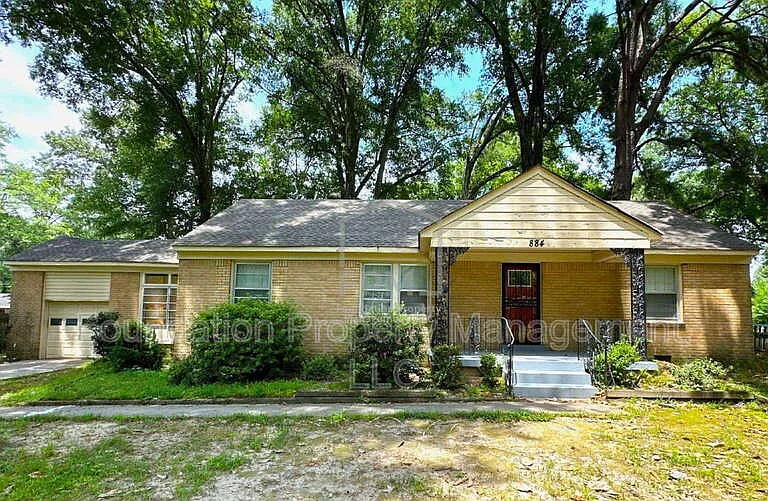 884 Blanchard Rd — Photo 1