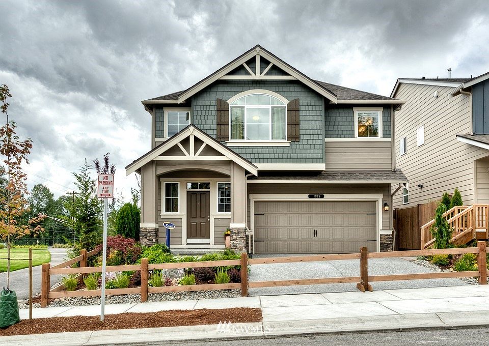 1st image of 6942 Honeylocust Court NE #200