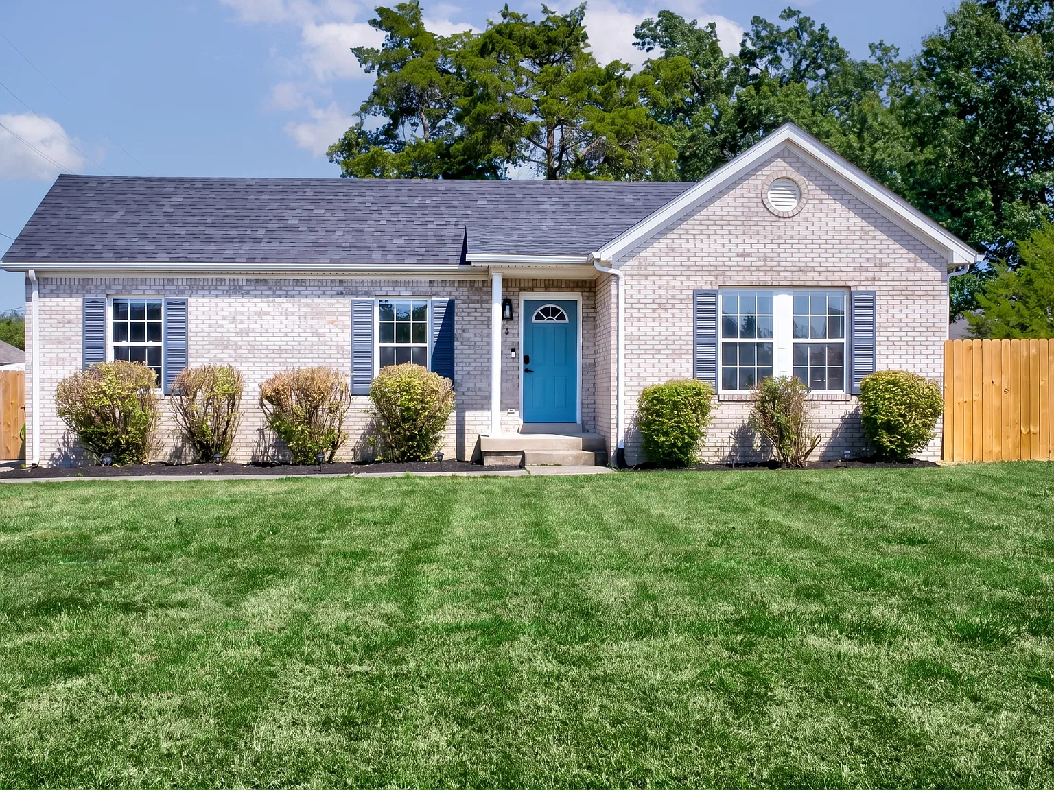 126 Deerfield Court - 1 — Photo 1