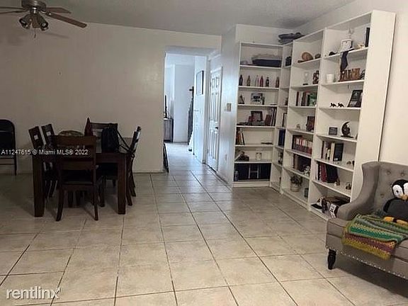4th image of 4287 NE 10th Ct #0