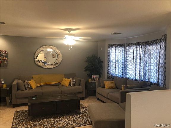 4th image of 3824 Millar Dr