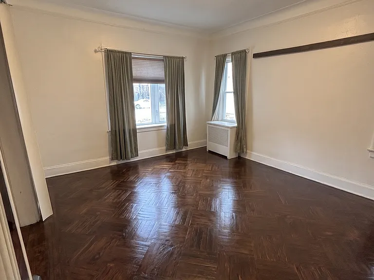 10021 Francis Lewis Blvd — Photo 4