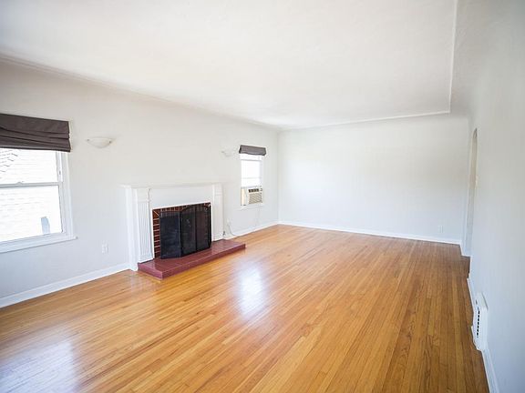 5th image of 7970 W 4th St