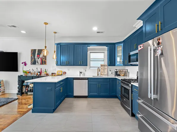 193 Halladay Street image 8 of 49