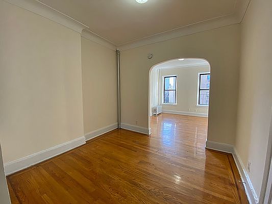 2nd image of 1606 1st Ave APT 5A