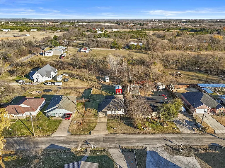 314 Woodard St — Photo 32