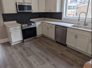 2835 S Howell Ave, Milwaukee, WI 53207