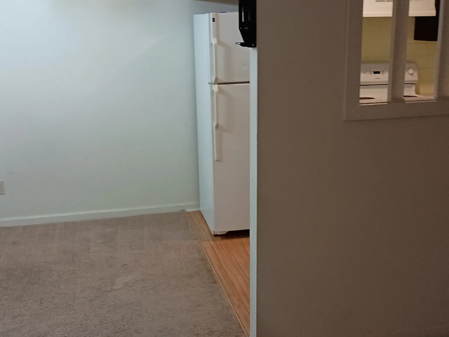 2 bed, 900 sqft, $900 — Photo 2