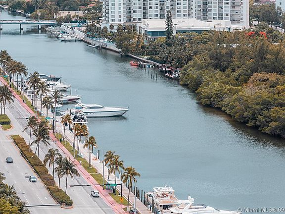 5th image of 4775 Collins Ave APT 2706