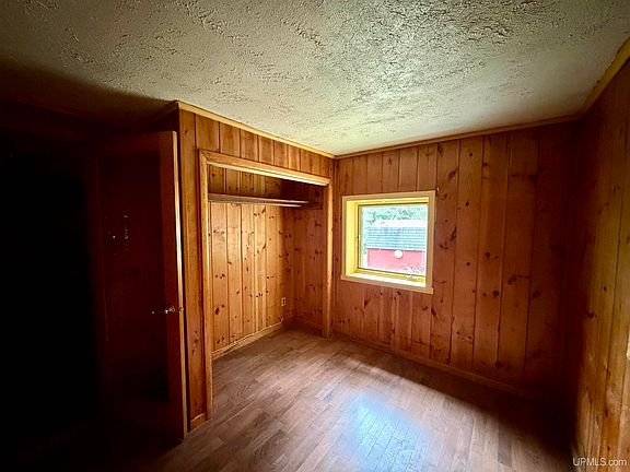 5th image of 5256 Juniper Ln