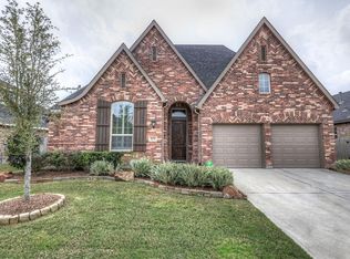 8218 Peppervine Ct, Conroe, TX 77385