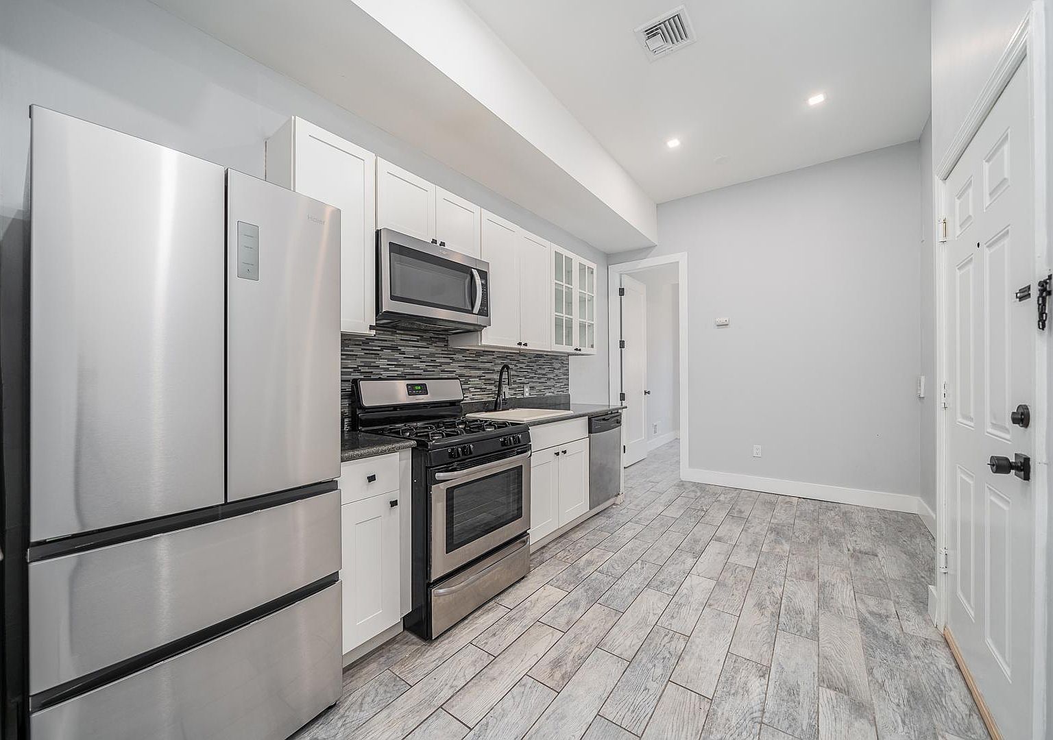 525 Newark Ave APT 1R, Jersey City, NJ 07306 | Zillow