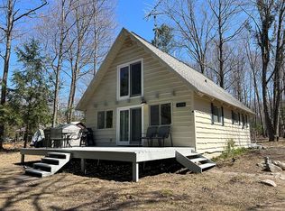 2720 Birch Dr, Boyne City, MI 49712