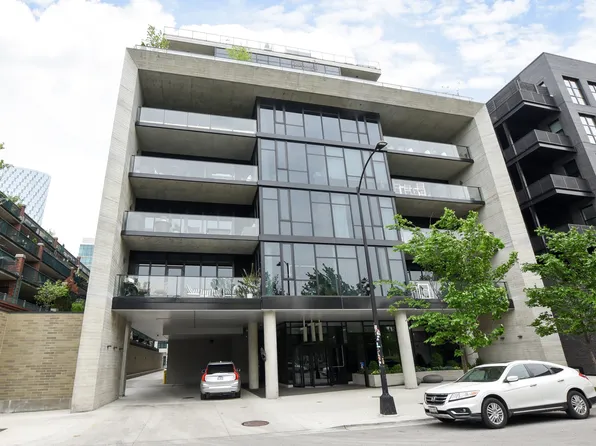 111 S Peoria St, Chicago, IL