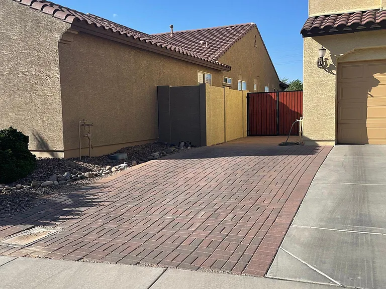 1510 W Flamingo Dr — Photo 3
