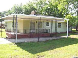 102 Nesmith St, Tabor City, NC 28463