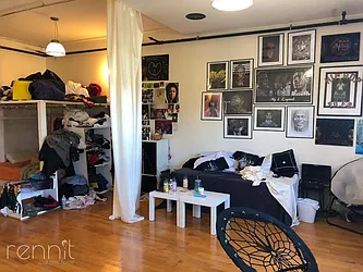 Rented by Rennit Inc.