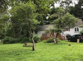 32 Hobson Rd, Port Jervis, NY 12771