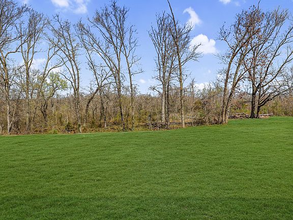 3rd image of 2420 Lock Ln