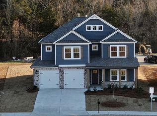 8796 Snowy Owl Rd, Ooltewah, TN 37363