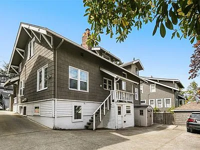 5212 20th Ave NE — Photo 8