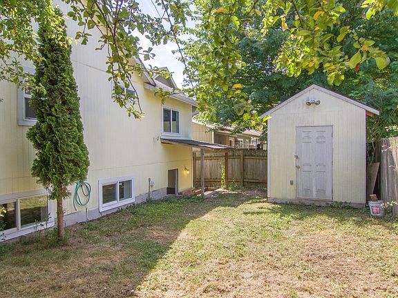 2nd image of 6820 Lower Ridge Rd