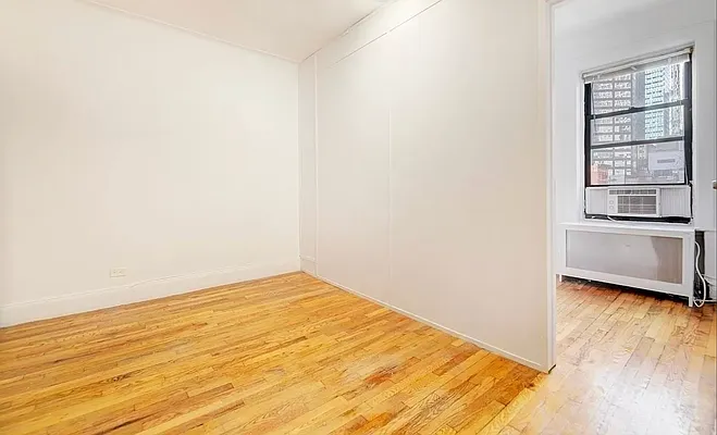 Rented by REAL New York | media 6