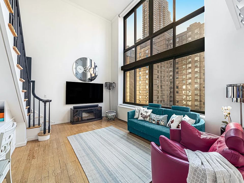 1st image of 161 W 61st St APT 9A