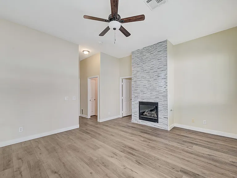 11490 Steponia Bay St — Photo 16