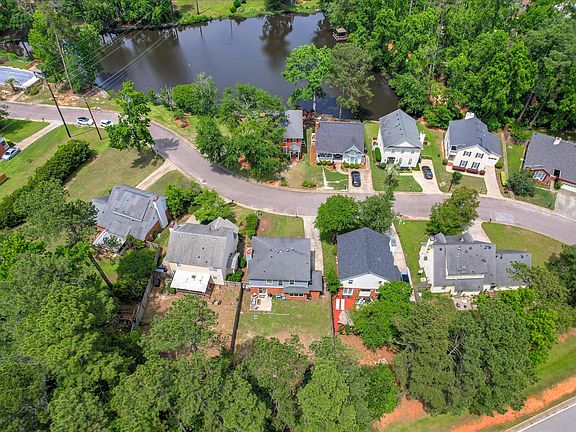 5th image of 106 Moss Creek Drive