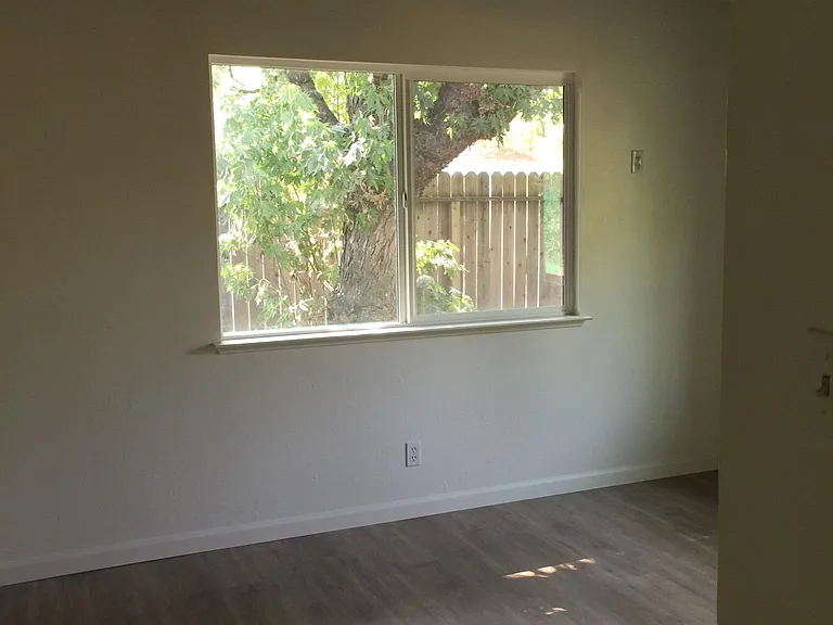 4821 Boyd Dr — Photo 12