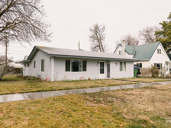 2nd image of 661 SW 3rd St