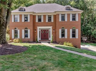 208 Seasons Dr, Wexford, PA 15090