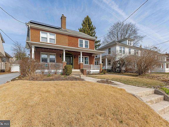 3rd image of 321 W Lancaster Ave