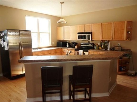 2nd image of 4555 Madison Ave Unit C4