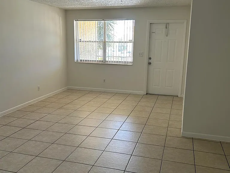 850 E Commercial Blvd #210A — Photo 8
