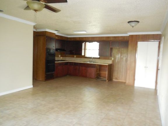 4th image of 104 Robert H Evetts Dr