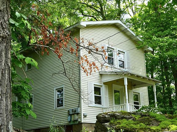 2nd image of 608 Mountain Avenue