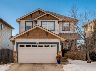 259 N Royal Oak Cir NW, Calgary, AB T3G 6A4