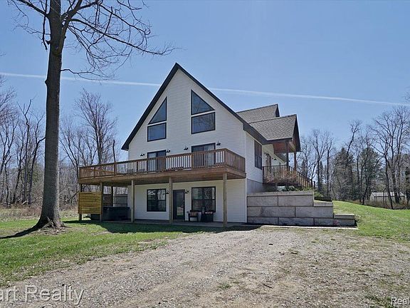 3rd image of 3024 Quarry Rd