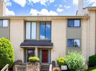 401 Lynetree Dr, West Chester, PA 19380