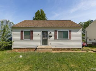 615 Perry St, De Soto, MO 63020