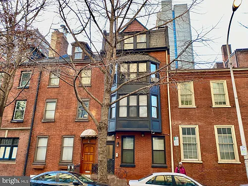 1300 Spruce St Photo 1