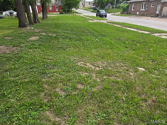 3rd image of 407 S Griffith St
