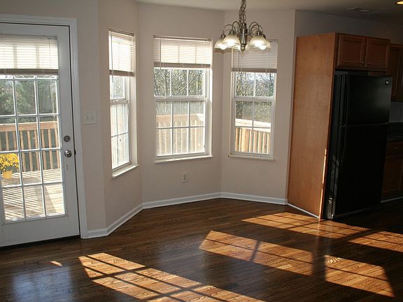 5th image of 6815 Avensong Ln